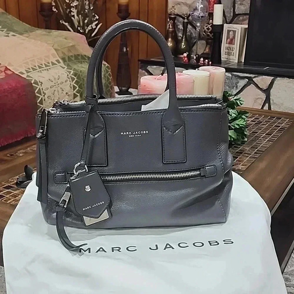 Marc Jacobs Crossbody/Shoulder Bag Gray Color - Picture 1 of 9